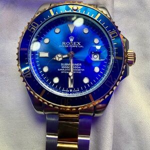 Watch Sub with Blue Dial and Gold Bezel Watch